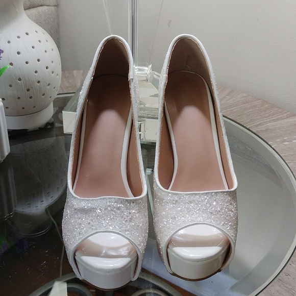 White glitter, open toe platform stilettos size 7 - Picture 2 of 6